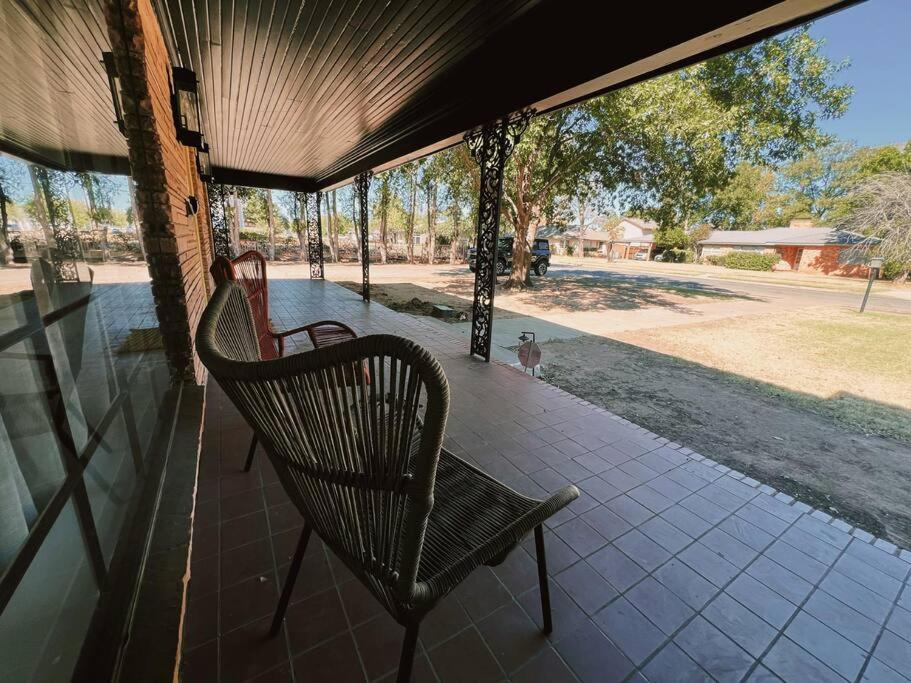 Barrel Oak Mansion- Fire Pit, & Pool Table Nr Ttu Villa Lubbock Exterior photo